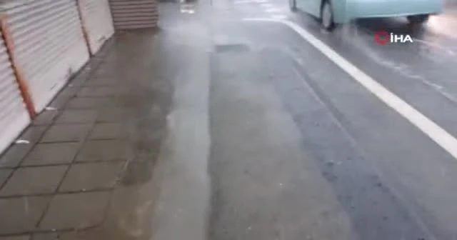 Japonya şimdi de şiddetli yağışlara teslim