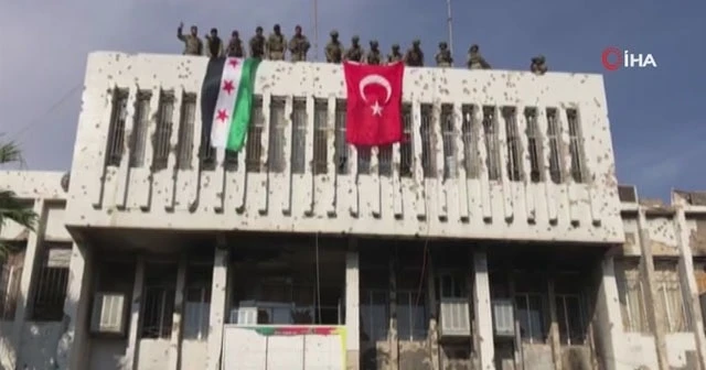 Resülayn'da Türk bayrağı dalgalanıyor