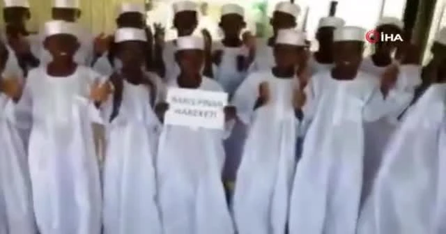Sudanlı yetimlerden Türkiye'ye dua
