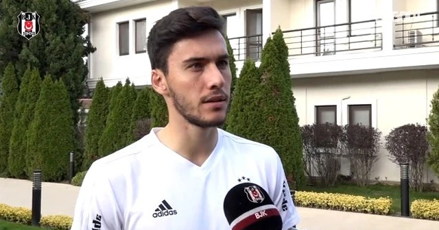 Umut Nayir: Maç kondisyonum arttıkça verimim artıyor