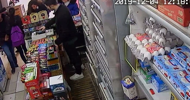 Ağabeyi perdeledi kardeşi çaldı