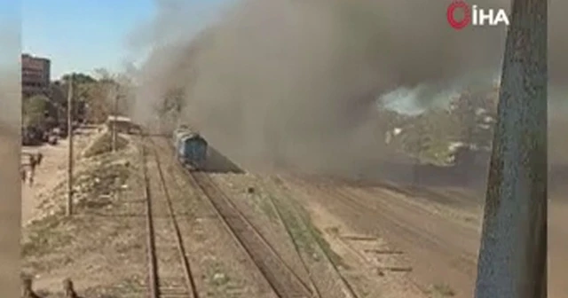 Mısır'da yolcu treninde yangın