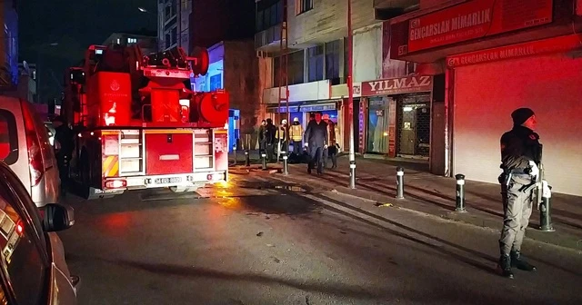 Gaziosmanpaşa'da yangın paniği