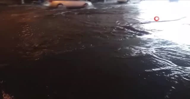 Topkapı alt geçidini su bastı