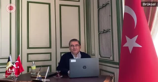 Bakan Çavuşoğlu'ndan yurt dışındaki Türklere 'evde kal' çağrısı