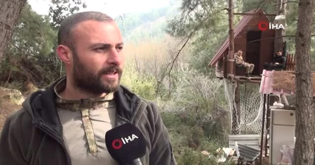 Korona virüsünden ağaç tepesine yaptıkları evde korunuyorlar