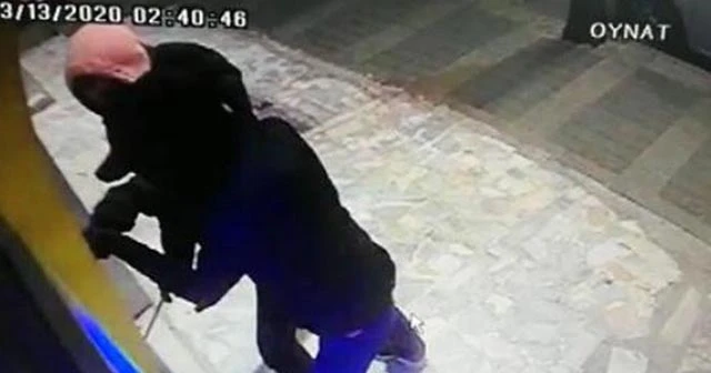 Maskeli PTT soygunu kamerada