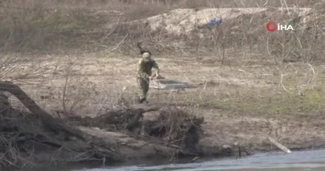 Yunan askerleri Meriç Nehri’ne jiletli tel çekti