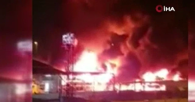 İsrail'de onlarca araç alev alev yandı