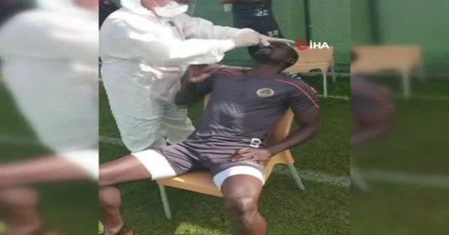 Cisse'nin korona testindeki komik anları