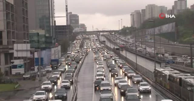 İstanbul trafiği alışılmış haline geri döndü