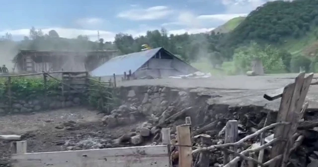 Bingöl'de 5,6 büyüklüğünde deprem!