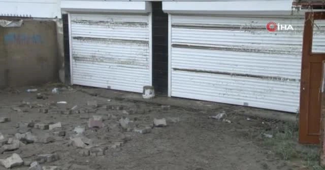 Esenyurt'ta selin verdiği hasar gün ağarınca ortaya çıktı