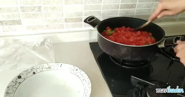 Püf Noktaları İle Poşette Kışlık Menemen Nasıl Yapılır