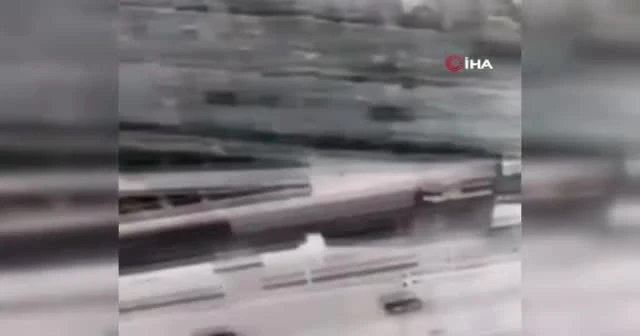 45. kattan sandalyeyi böyle fırlattı