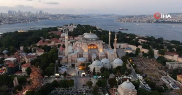 Ayasofya Camii böyle aydınlatıldı