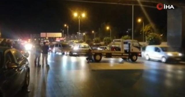 Bayrampaşa'da bir otomobil sürücüsü motosikletliye çarpıp kaçtı