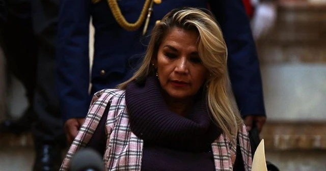 Bolivya'da geçici devlet başkanı Anez'de Kovid-19 tespit edildi