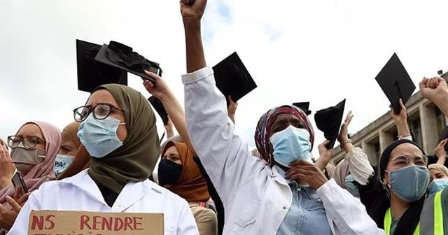 Brüksel'de başörtüsü yasağı protestosu