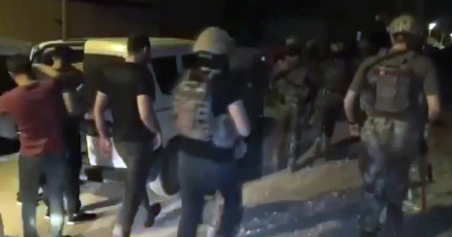 Gece yarısı gerçekleştiren operasyonda nefes kesen görüntüler