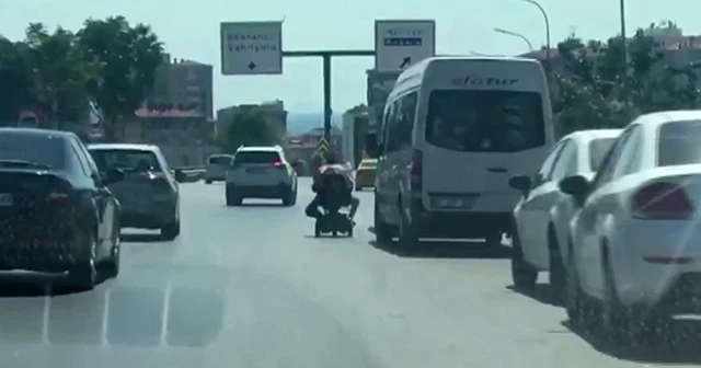 Akülü engelli aracıyla tehlikeli yolculuk kamerada