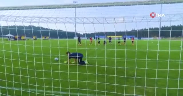 Altay Bayındır'ın antrenman performansı dikkat çekti