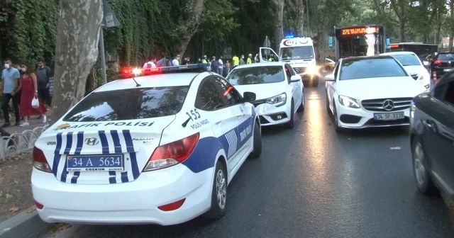 Beşiktaş'ta kontrolü kaybeden motosiklet yayalara çarptı