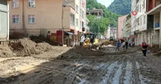 Giresun'da yaşanan selde, Dereli'nin ardından en fazla hasarı gören Doğankent’te yaralar sarılıyor