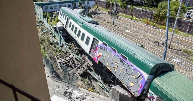 İtalya’nın kuzeyinde tren raydan çıktı: 3 yaralı