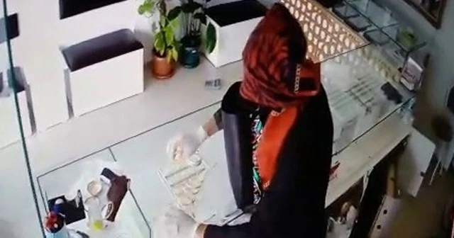 Kuyumcu soygunu kamerada