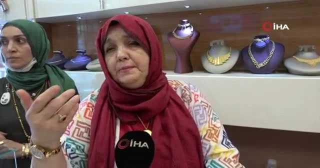 Pendik’te 15 bin liralık sahte altın kolye dolandırıcılığı kamerada