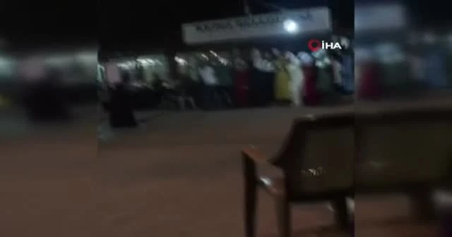 Sosyal mesafeyi halayla deldiler