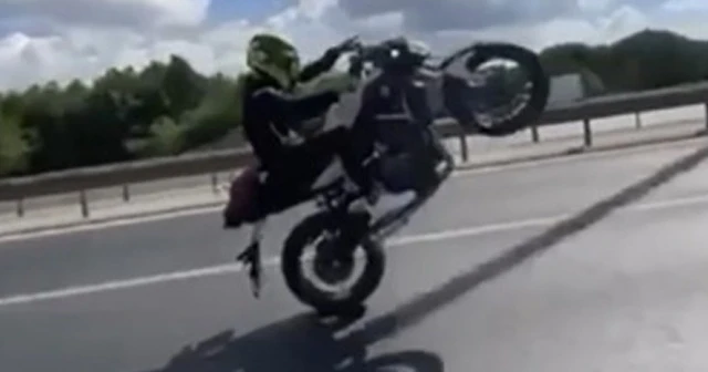 Trafiğini altını üstüne getiren maganda adeta terör estirdi