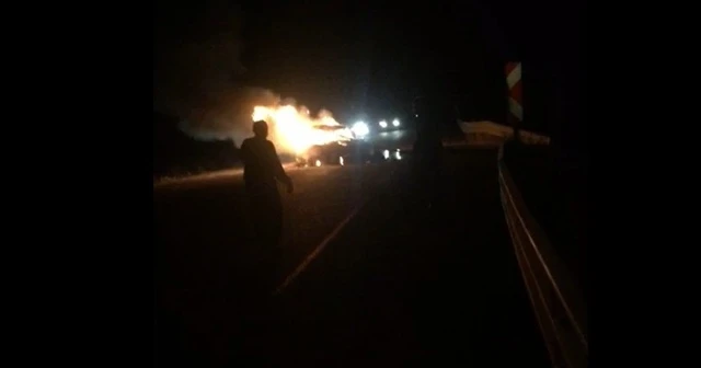 Adana’da feci kaza: 3 kişi yanarak öldü