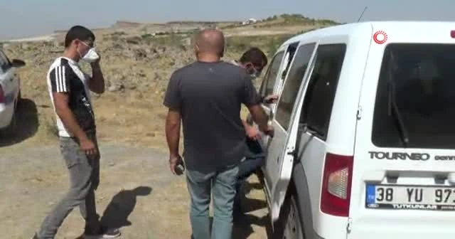 Belediye ekiplerine tüfekle karşılık veren 3 kardeş ikna edildi