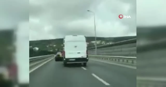 Beykoz’da trafikte araçların tehlikeli hareketleri kameralara yansıdı