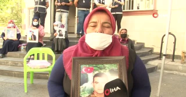 HDP önündeki evlat nöbeti direnişi sürüyor, aileler katılmaya devam ediyor