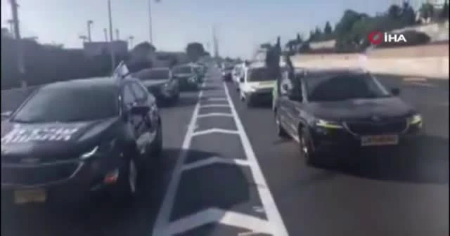İsrail’de Netanyahu karşıtlarından konvoylu protesto