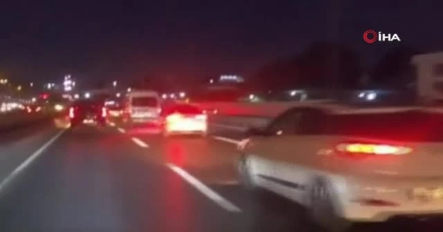 İstanbul trafiğinde 'makas' terörleri kamerada