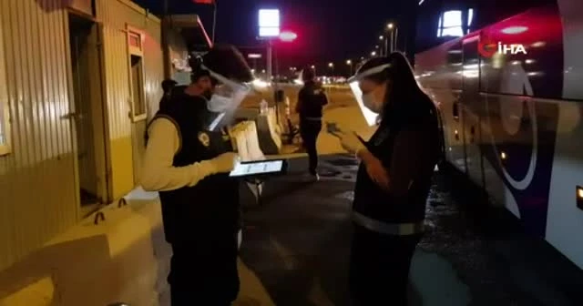 Karantinada olması gerekirken arkadaşları ile çıktığı gezide yakalandı