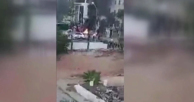 Libya'da halk sokaklara döküldü