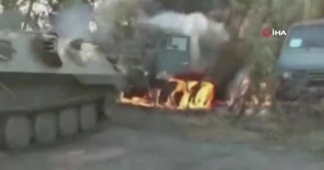 Rusya’da askeri tatbikat sırasında zırhlı kamyon alev aldı