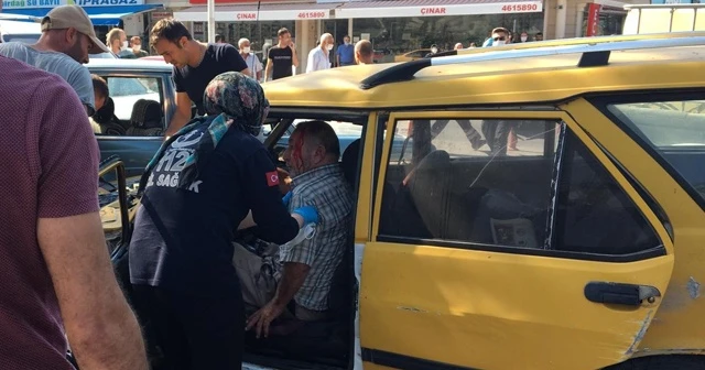 Trafikte dehşet anları güvenlik kamerasında