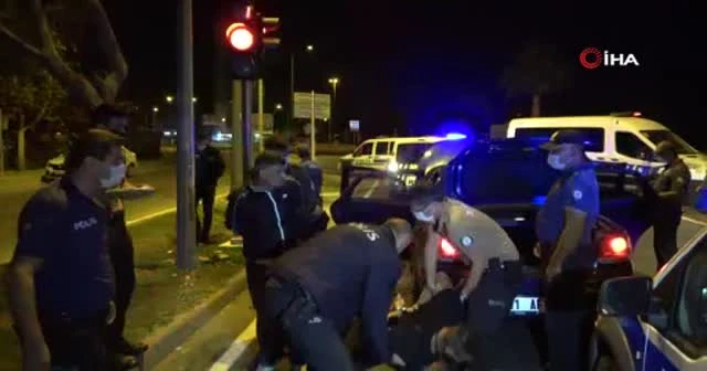 10 kilometre kaçtıktan sonra yakalanan otomobilde ruhsatız pompalı tüfek çıktı