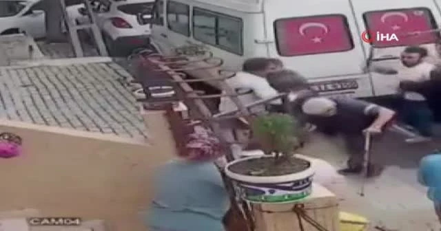 Avcılar’da komşular arasındaki baltalı kavgada yeni görüntüler ortaya çıktı