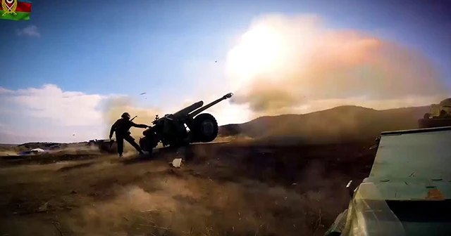 Azerbaycan, Ermenistan'a ait hedefleri vurmaya devam ediyor