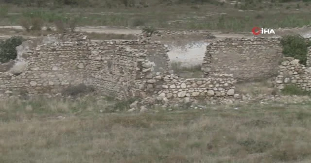 Azerbaycan, işgalden kurtarılan köyün görüntülerini paylaştı