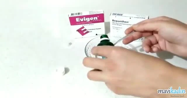 Bemiks Evigen Ve Bepanthene İle Saçları Uzatan Dökülmeyi Durduran