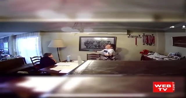 Depreme ders çalışırken yakalandılar