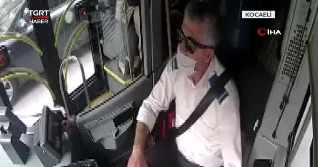 Fenalaşan yolcusunu hastaneye yetiştirdi